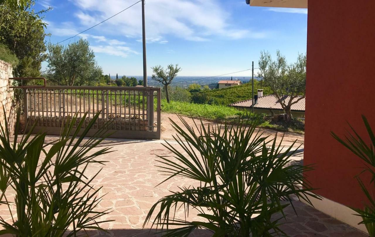 Cris Apartments SantʼAmbrogio di Valpolicella エクステリア 写真