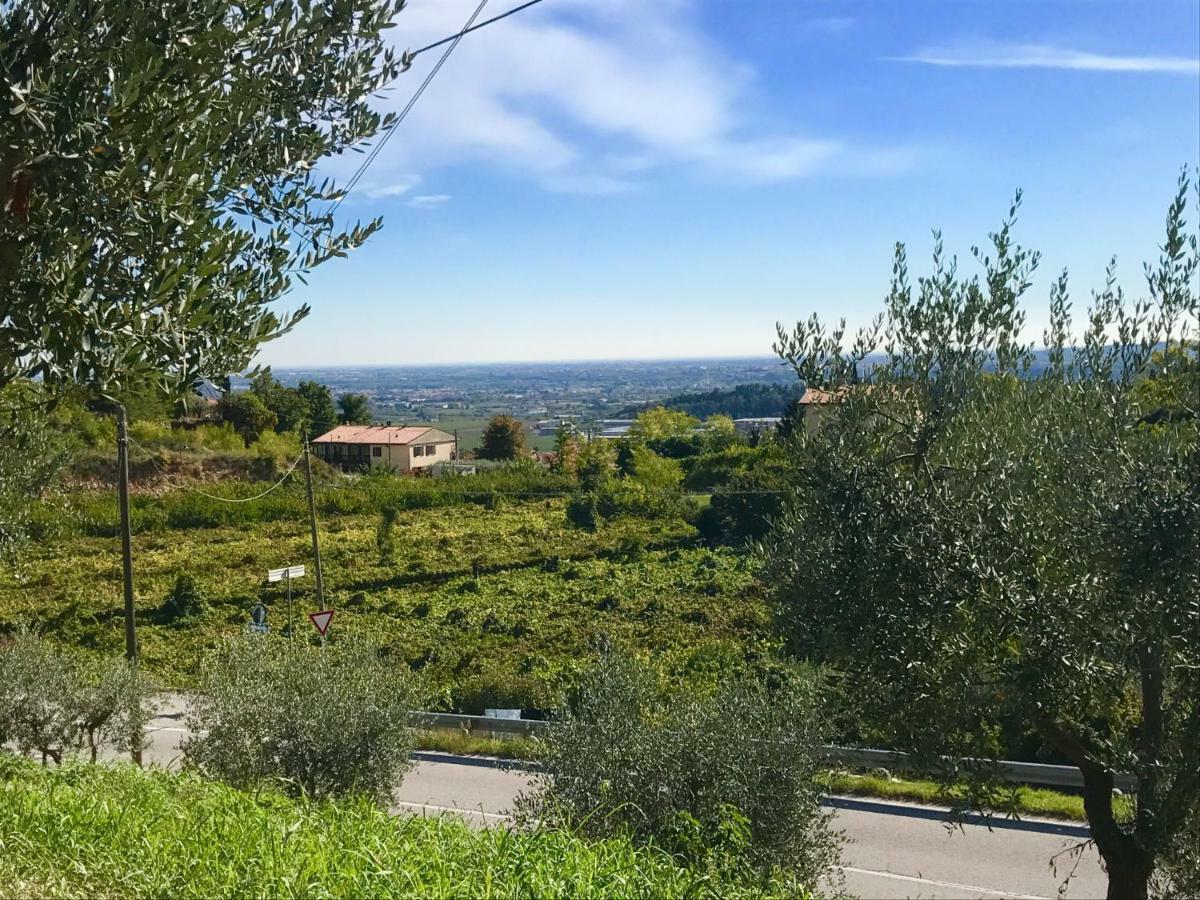 Cris Apartments SantʼAmbrogio di Valpolicella エクステリア 写真
